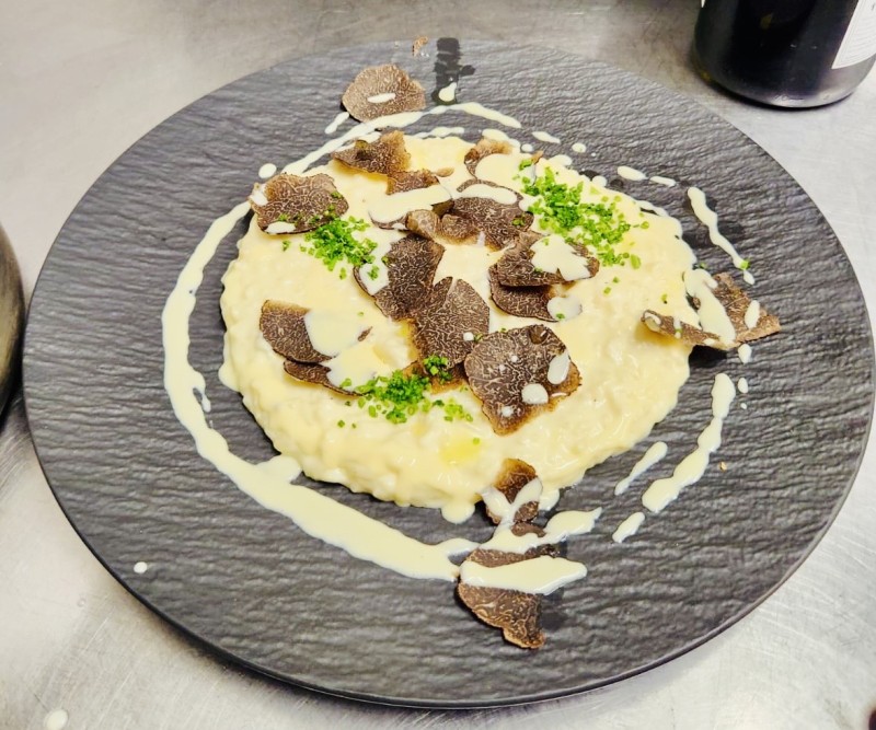 Notre zone d'activité pour ce service Découverte d'un restaurant à Vendargues proche de Baillargues avec des options de plats à base de viande, de poisson ou végétariens