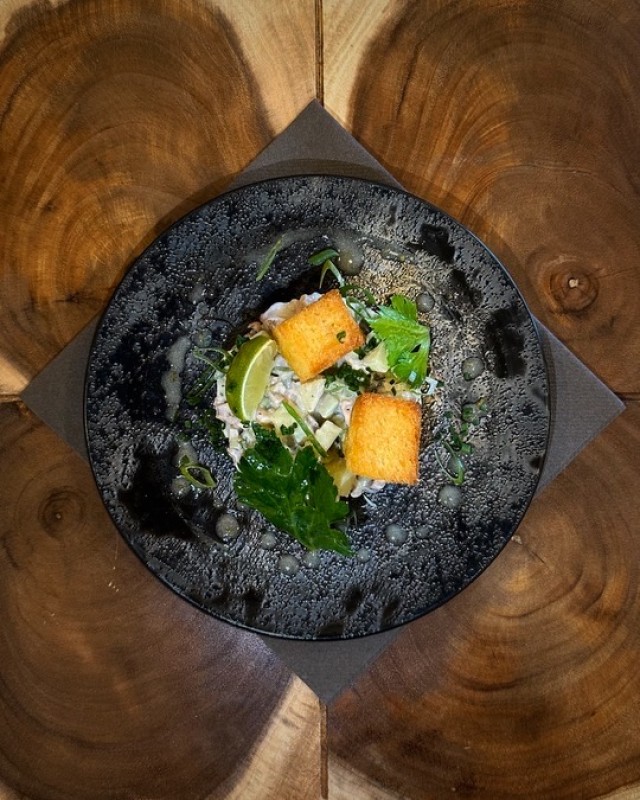 Tartare de poulpe aux pommes Granny Smith, vinaigrette à l'estragon 